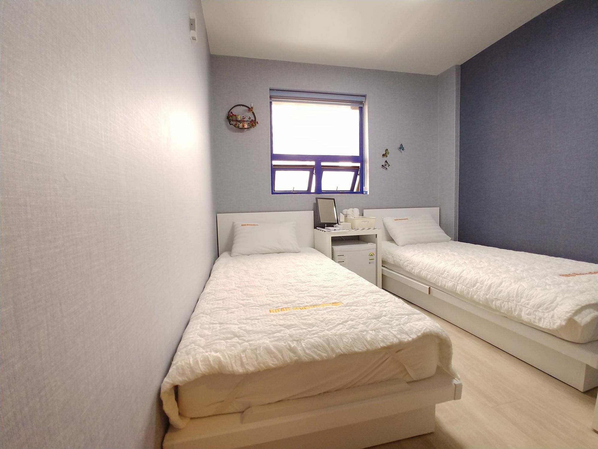 Road Myeongdong Hotel Seoul Exterior photo