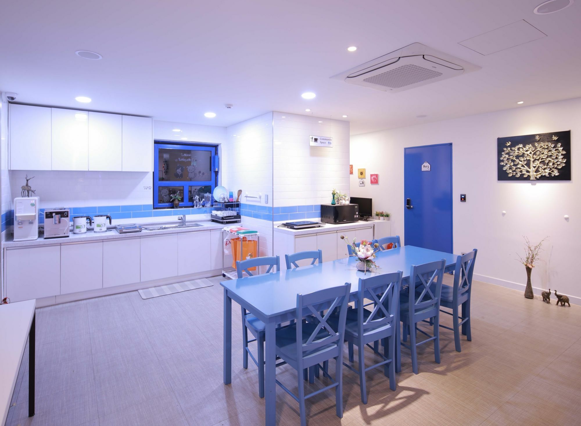 Road Myeongdong Hotel Seoul Exterior photo