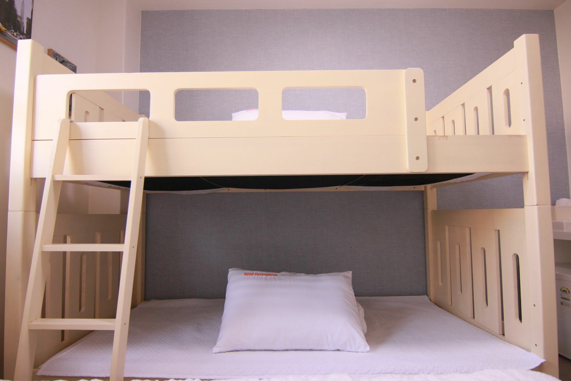 Road Myeongdong Hotel Seoul Exterior photo